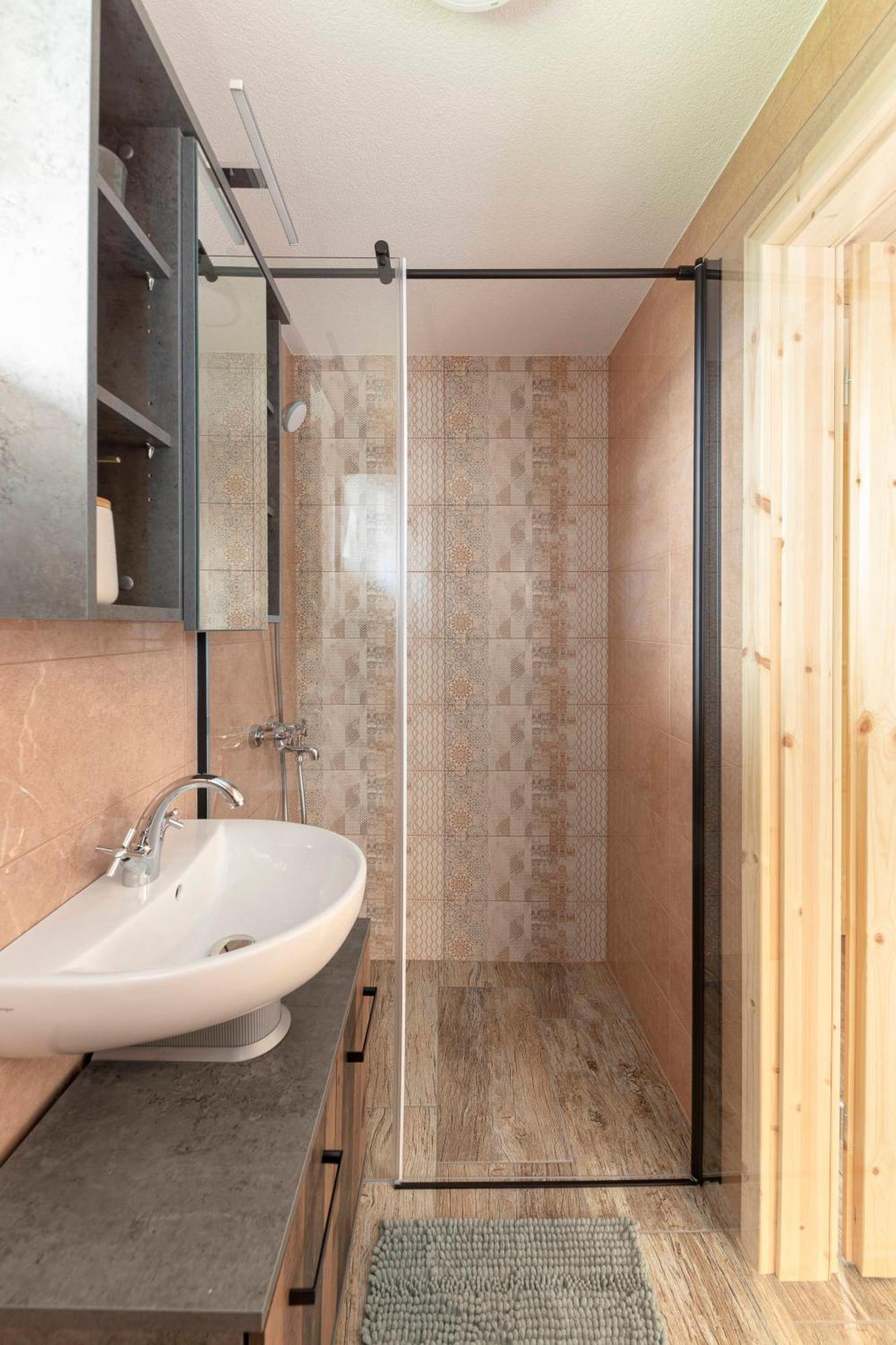 Pr' Koncovc Apartment Kranj Bagian luar foto