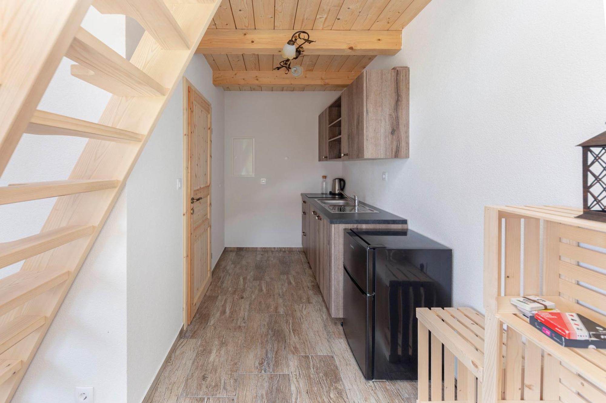 Pr' Koncovc Apartment Kranj Bagian luar foto