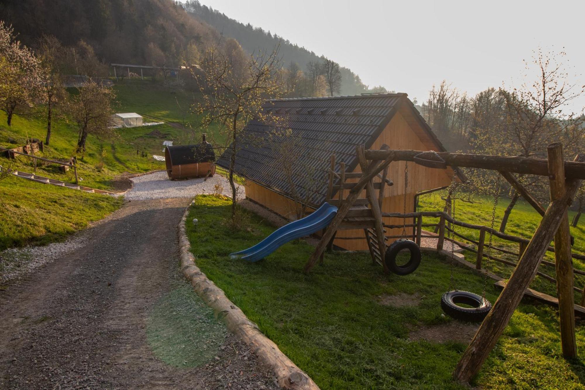 Pr' Koncovc Apartment Kranj Bagian luar foto